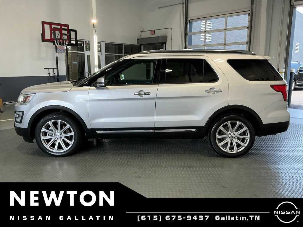 Used 2016 Ford Explorer Limited AWD/4WD image 3