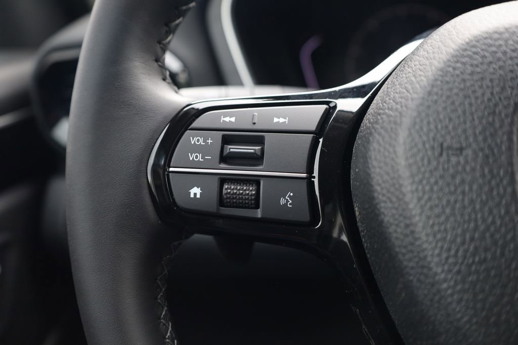 New 2025 Honda Pilot Touring image 18