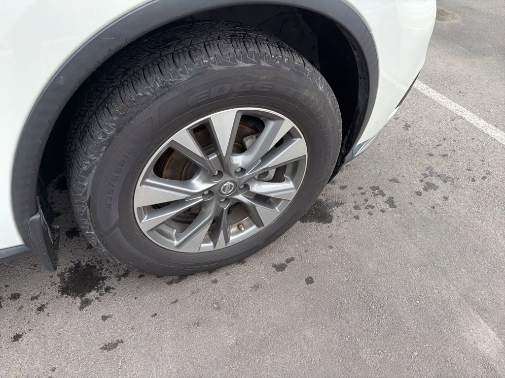 Used 2018 Nissan Murano SV w/ Cargo Package image 20