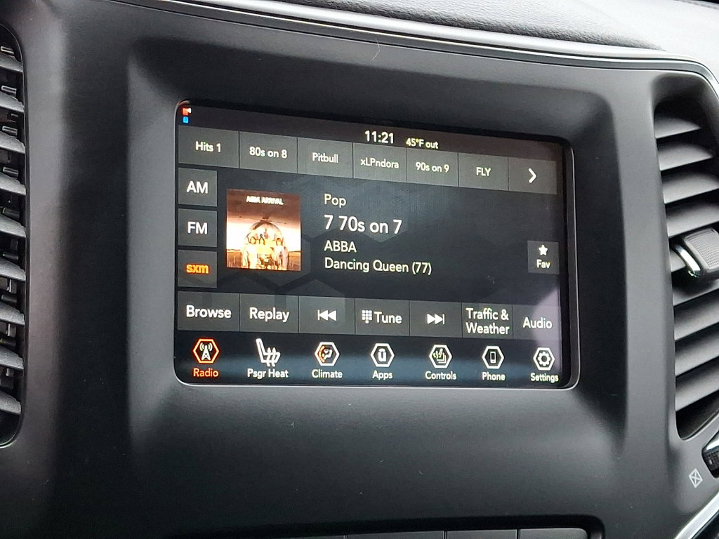 Used 2020 Jeep Cherokee Latitude Lux w/ Quick Order Package 2YH Lux image 29