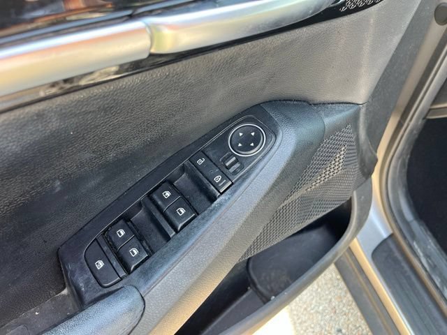 Used 2022 Kia Seltos S FWD image 16
