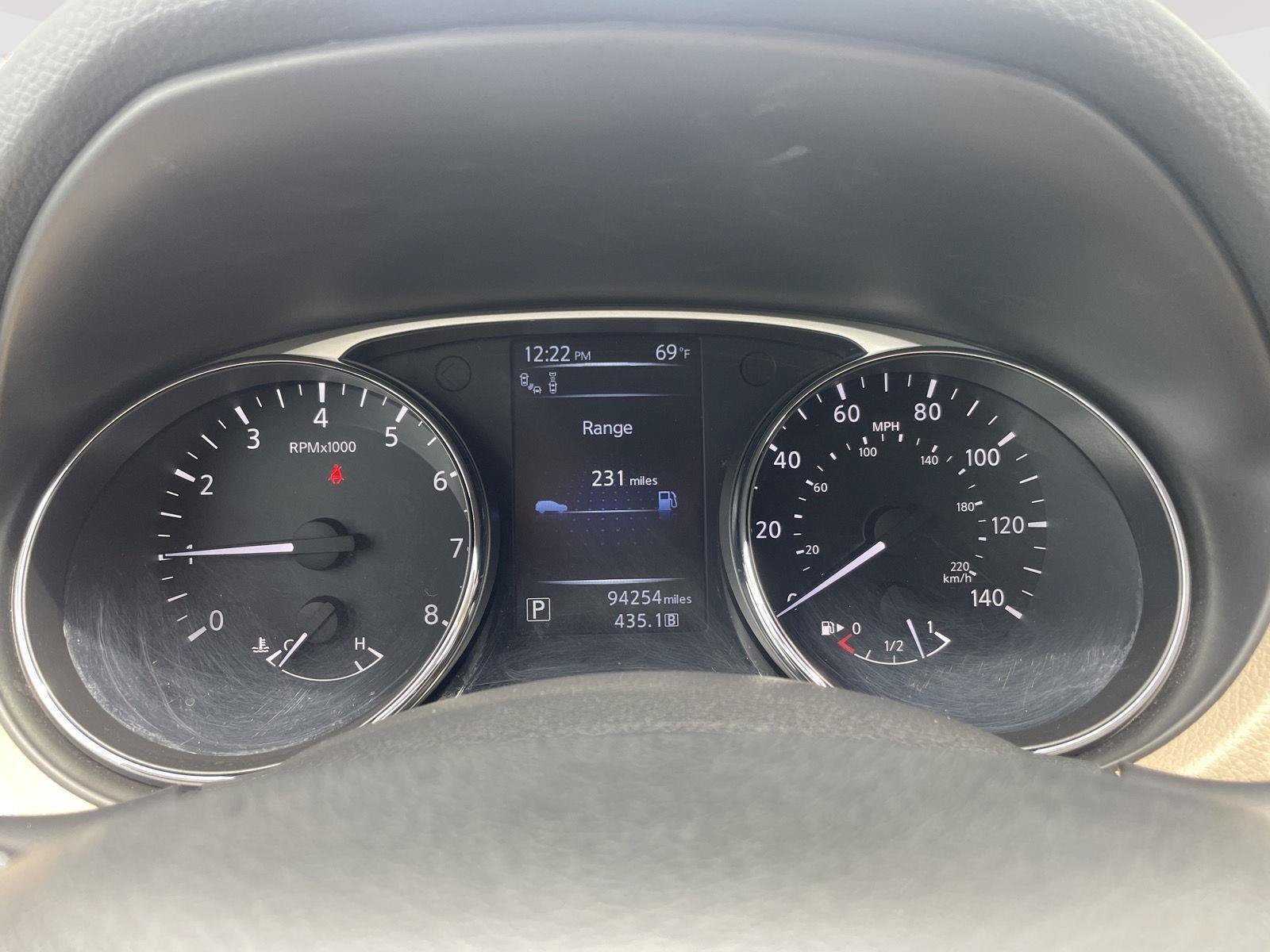 Used 2016 Nissan Rogue SL w/ SL Premium Package AWD/4WD image 2
