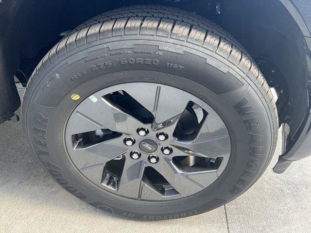 New 2025 Ford F150 Lightning Flash AWD/4WD image 8