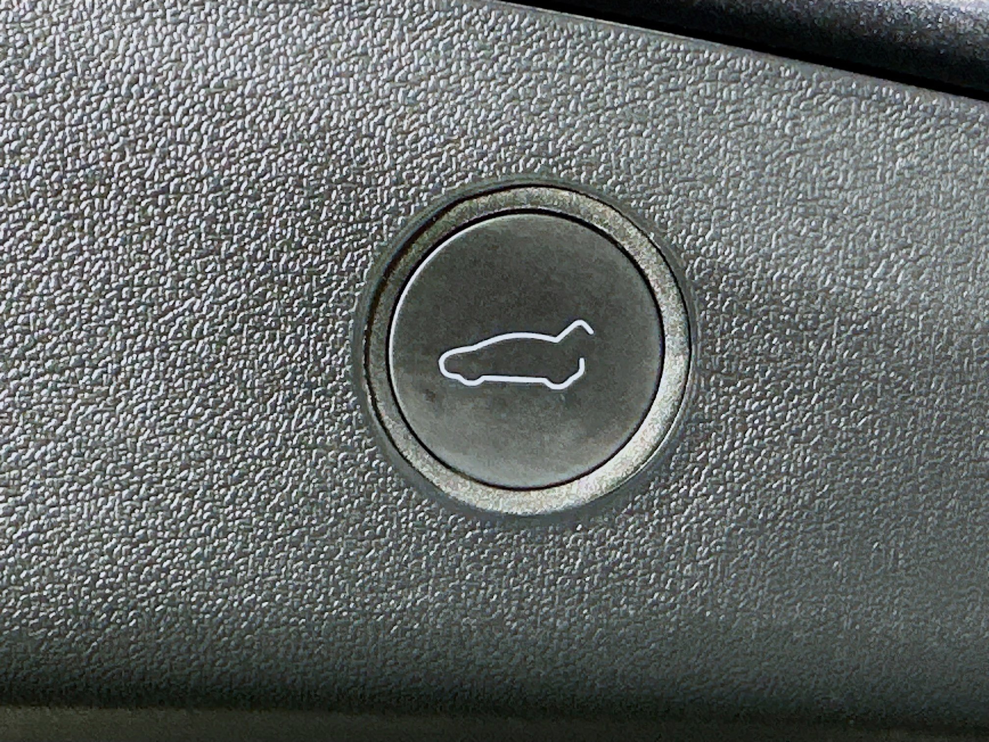 Used 2023 Tesla Model 3 Standard Range image 28