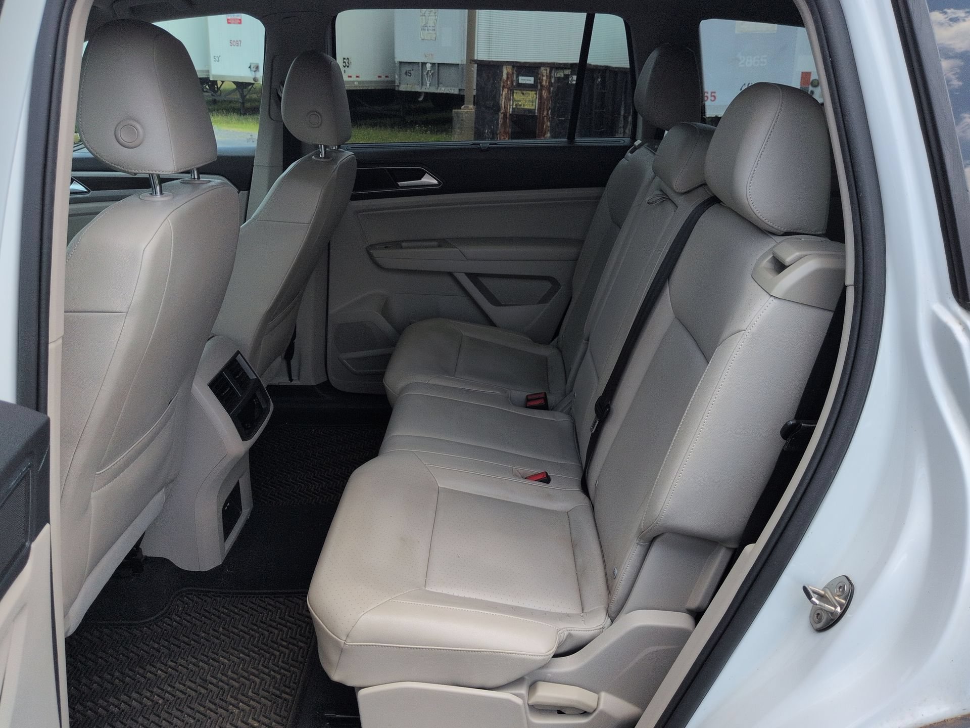 Used 2019 Volkswagen Atlas SEL R-Line AWD/4WD image 26
