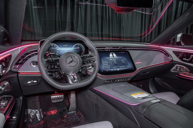 New 2026 Mercedes-Benz E 53 AMG e 4MATIC Sedan image 17