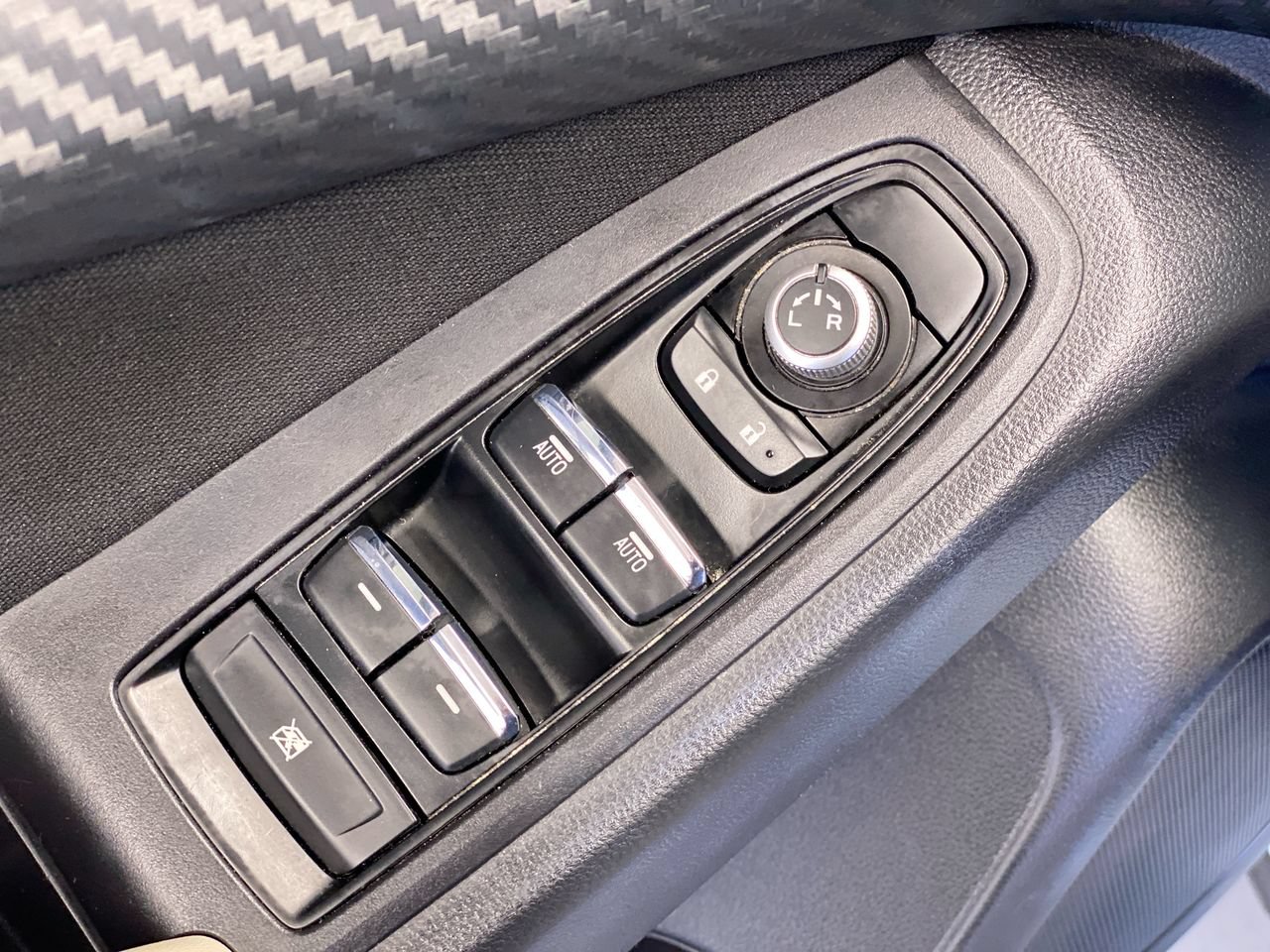 Used 2025 Subaru Ascent Premium AWD/4WD image 18