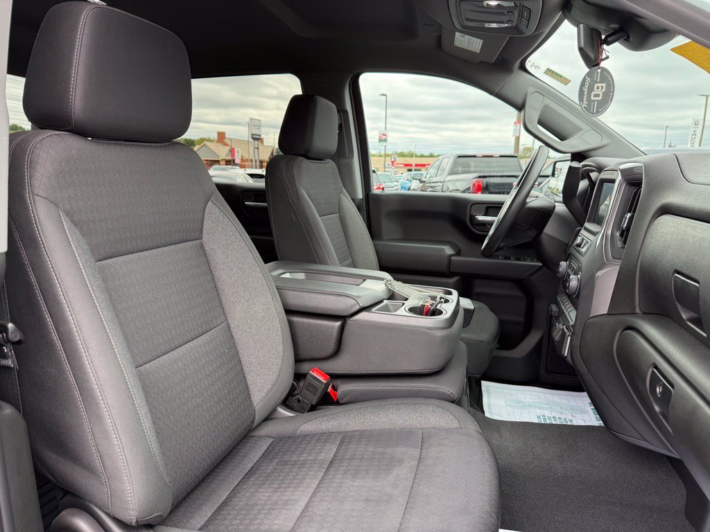 Used 2023 Chevrolet Silverado 1500 Custom AWD/4WD image 40