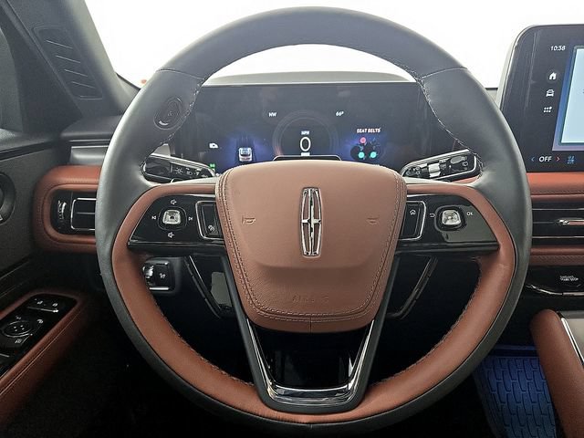 New 2026 Lincoln Aviator Reserve w/ Jet Appearance Package AWD/4WD image 18