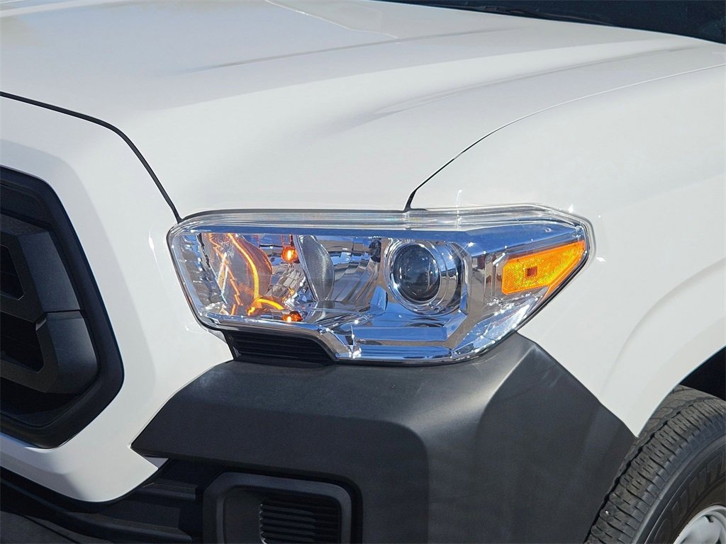 Used 2022 Toyota Tacoma SR image 10
