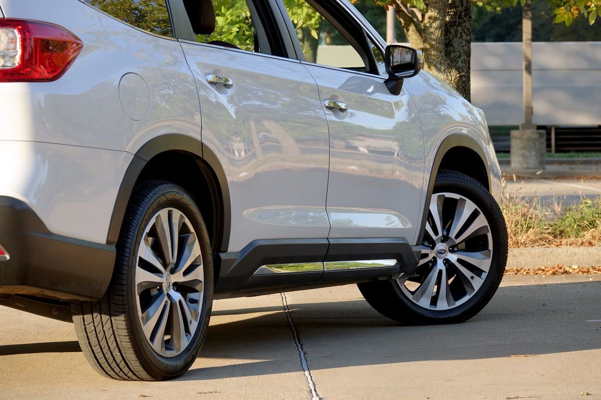 Used 2019 Subaru Ascent Touring image 34