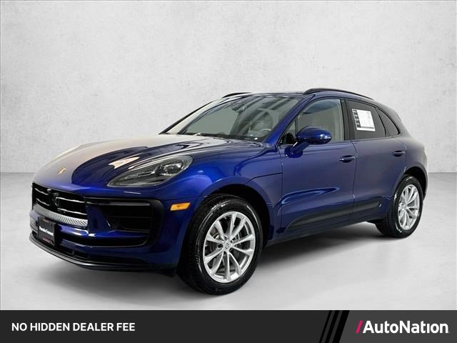 Certified 2026 Porsche Macan AWD/4WD image 1