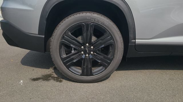 New 2026 GMC Acadia Elevation w/ Black Edition AWD/4WD image 9
