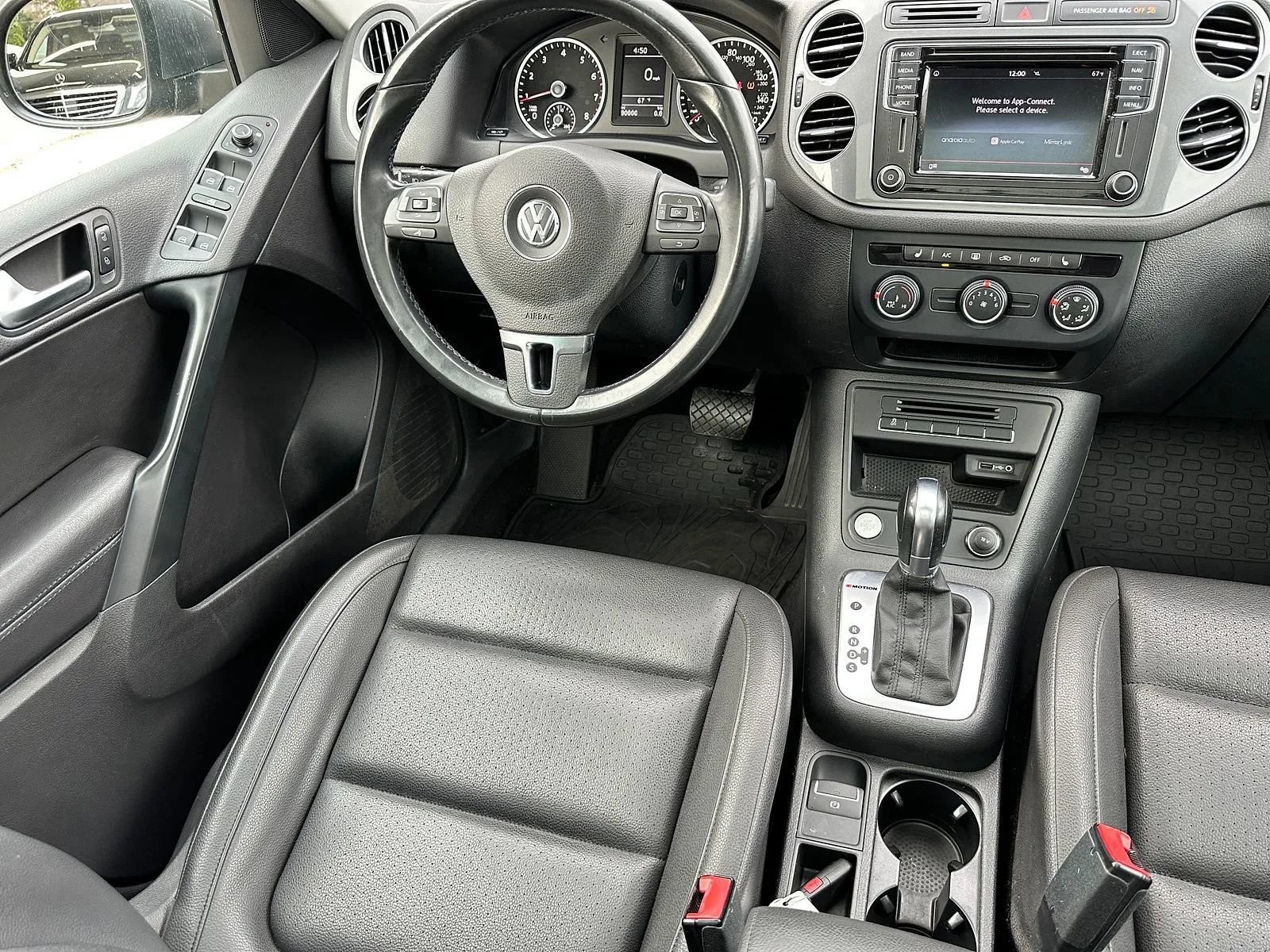 Used 2016 Volkswagen Tiguan SE AWD/4WD image 12