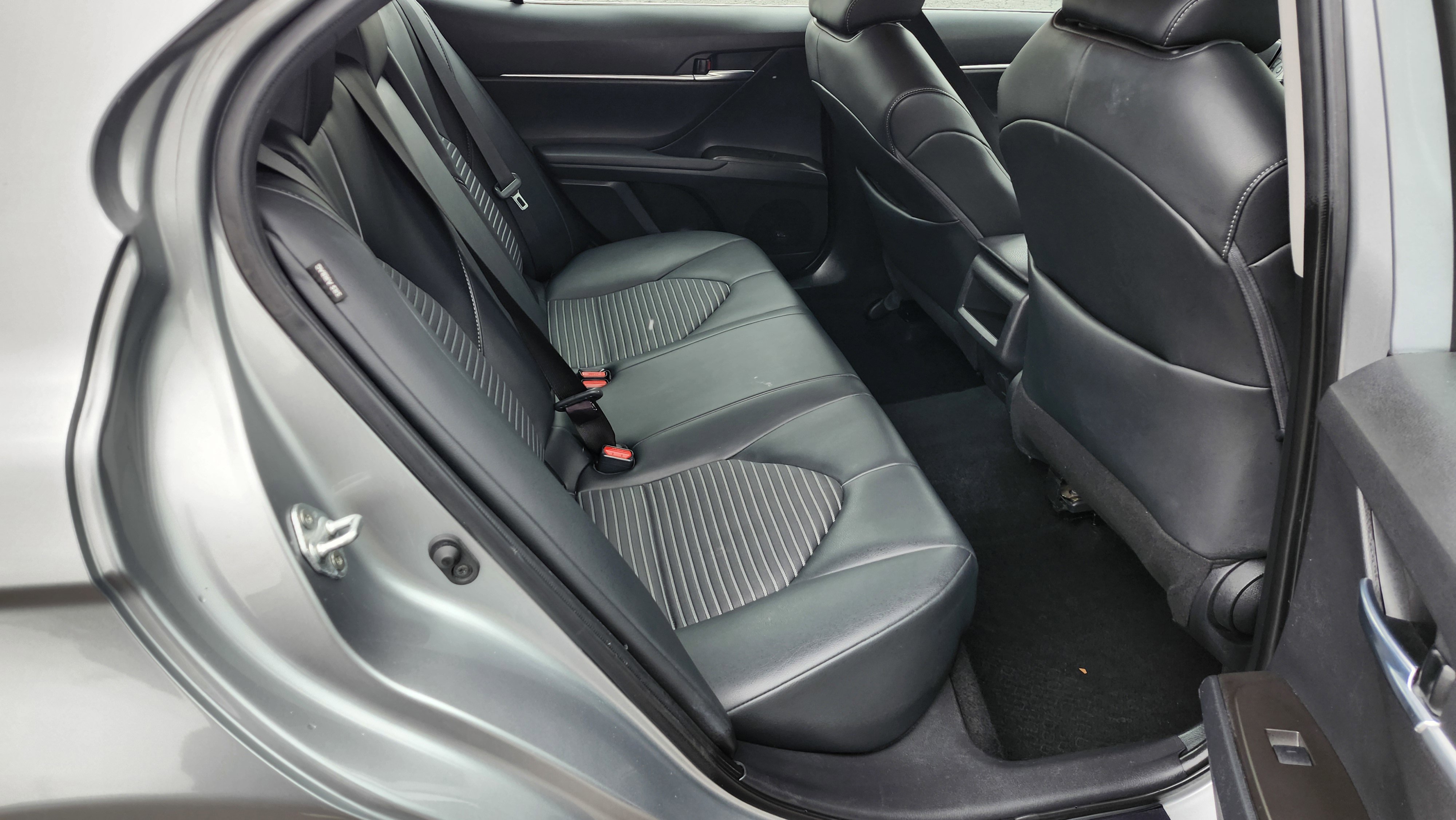 Used 2023 Toyota Camry SE image 19