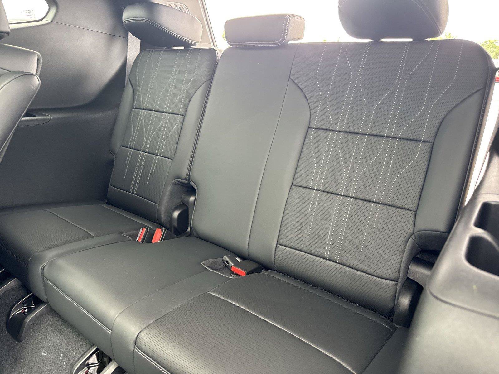 New 2026 Buick Enclave Avenir w/ Super Cruise Package FWD image 24