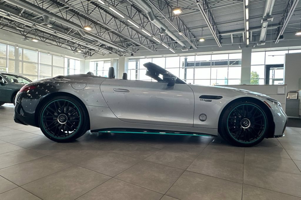 New 2024 Mercedes-Benz SL 63 AMG 4MATIC image 8