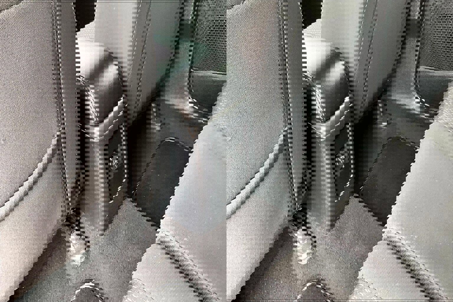 Used 2018 Dodge Journey SXT w/ Connectivity Group image 10