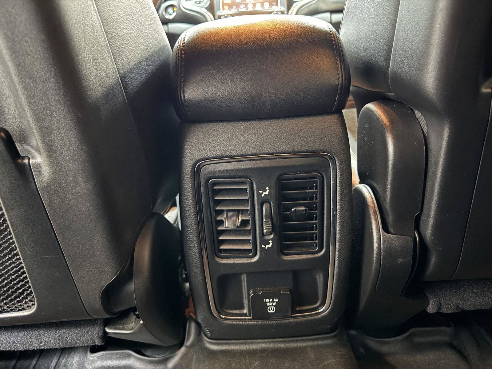 Used 2015 Jeep Grand Cherokee Altitude AWD/4WD image 25