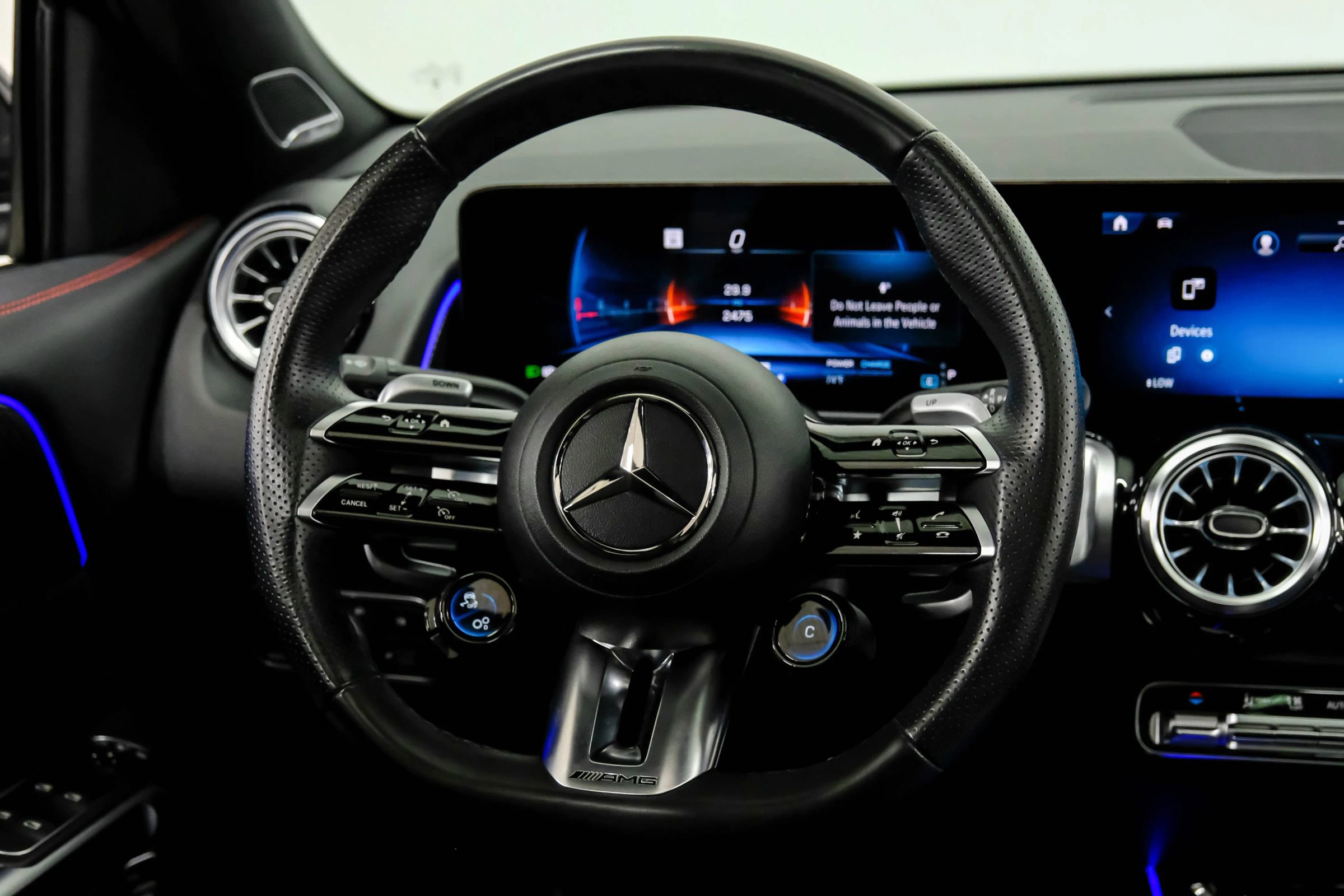 Used 2024 Mercedes-Benz GLB 35 AMG 4MATIC image 16