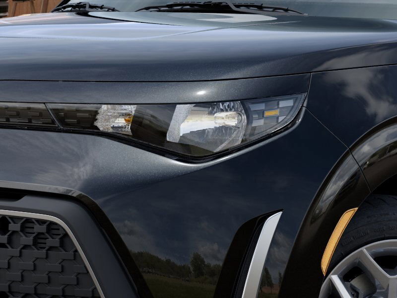 New 2025 Kia Soul S FWD image 11