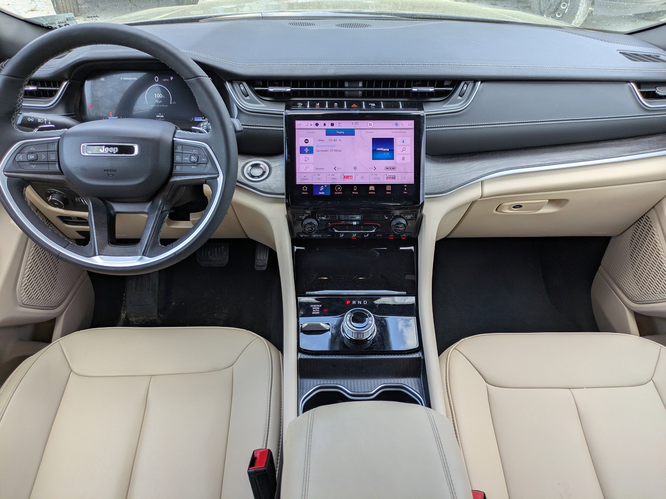 Certified 2024 Jeep Grand Cherokee Limited image 12