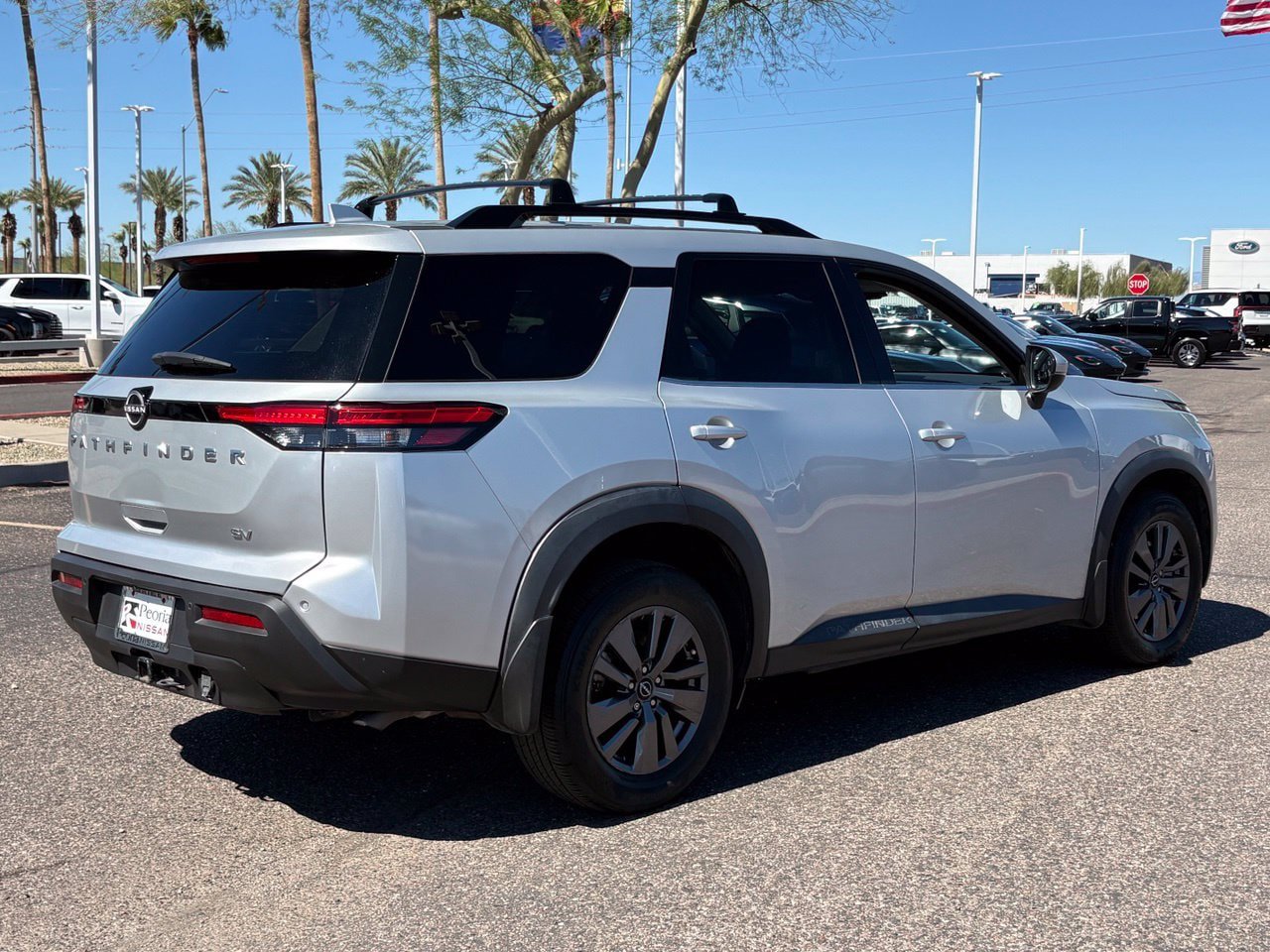 Certified 2022 Nissan Pathfinder SV w/ SV Premium Package FWD image 6