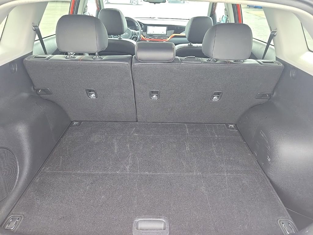 Used 2020 Kia Niro Touring image 29