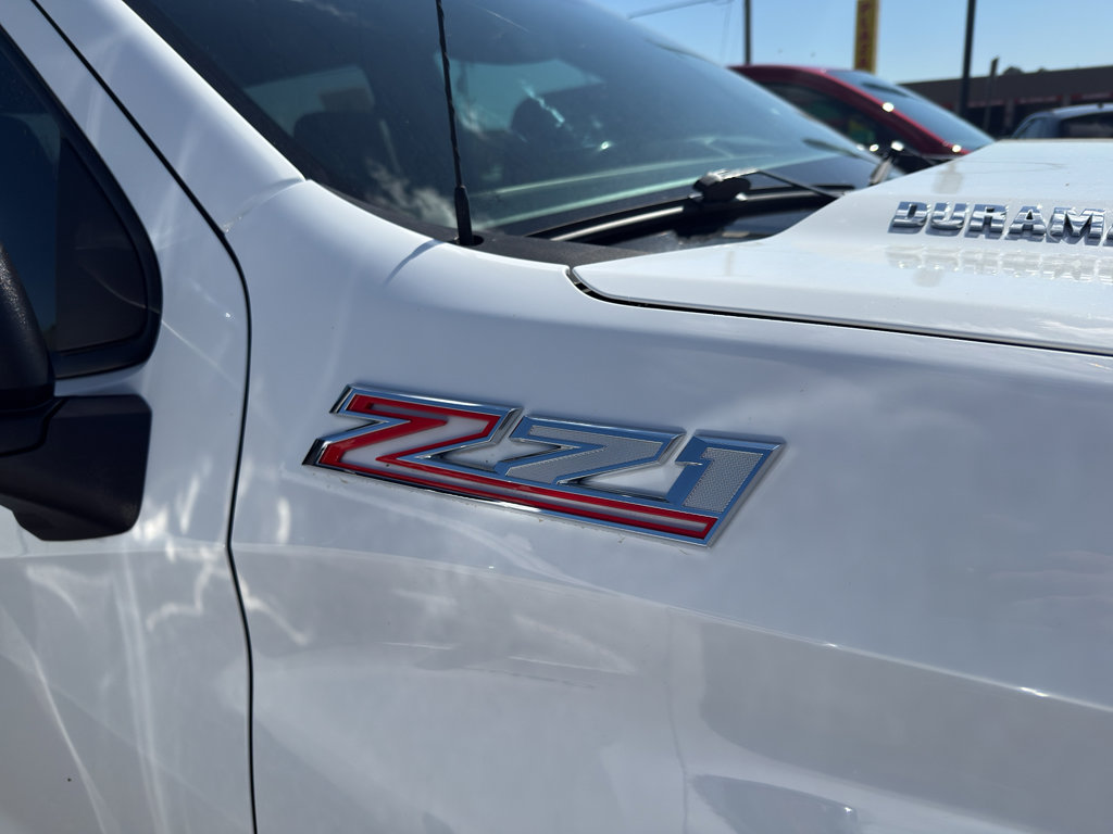 Certified 2022 Chevrolet Silverado 1500 LT AWD/4WD image 3