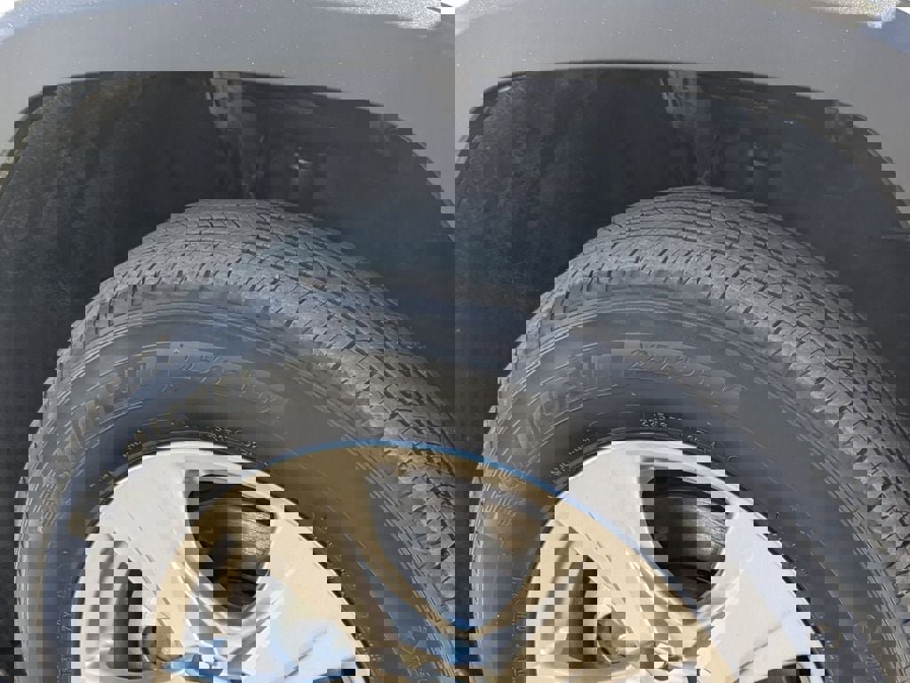 Used 2025 Toyota RAV4 XLE image 30