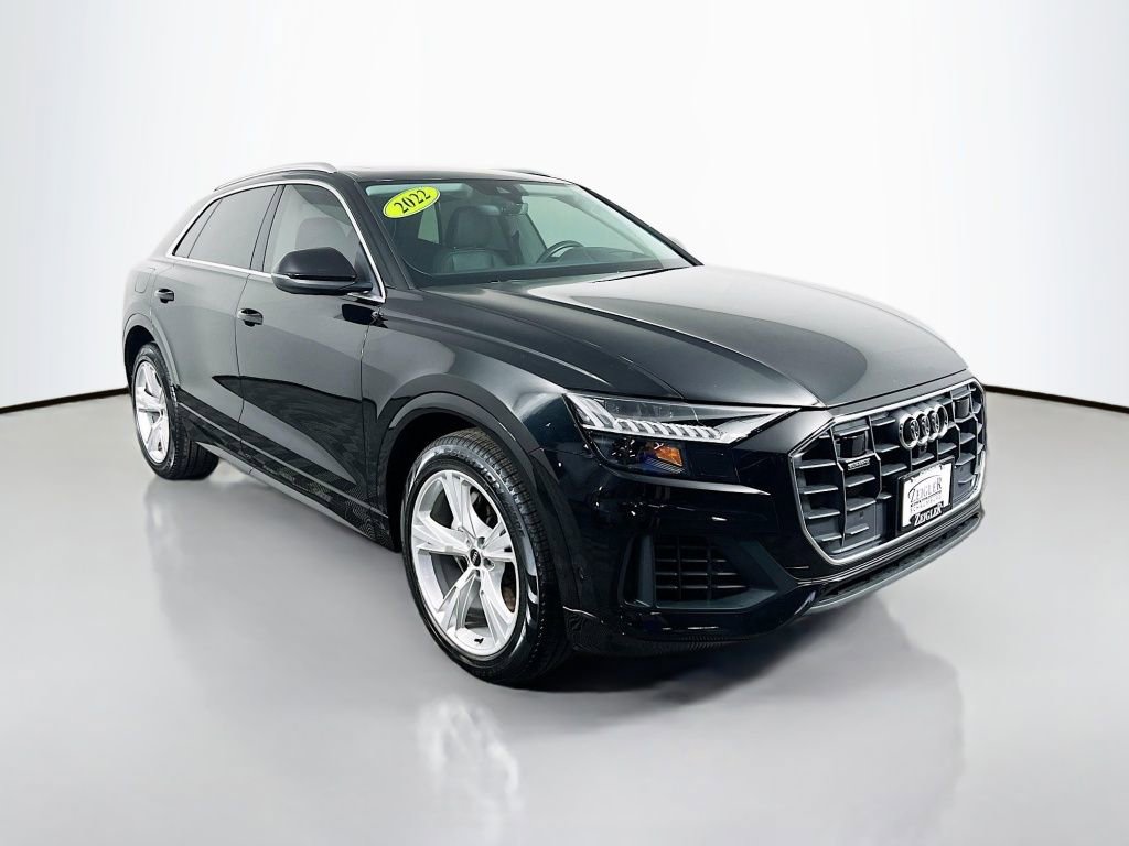 Used 2022 Audi Q8 Prestige w/ Prestige Package image 3