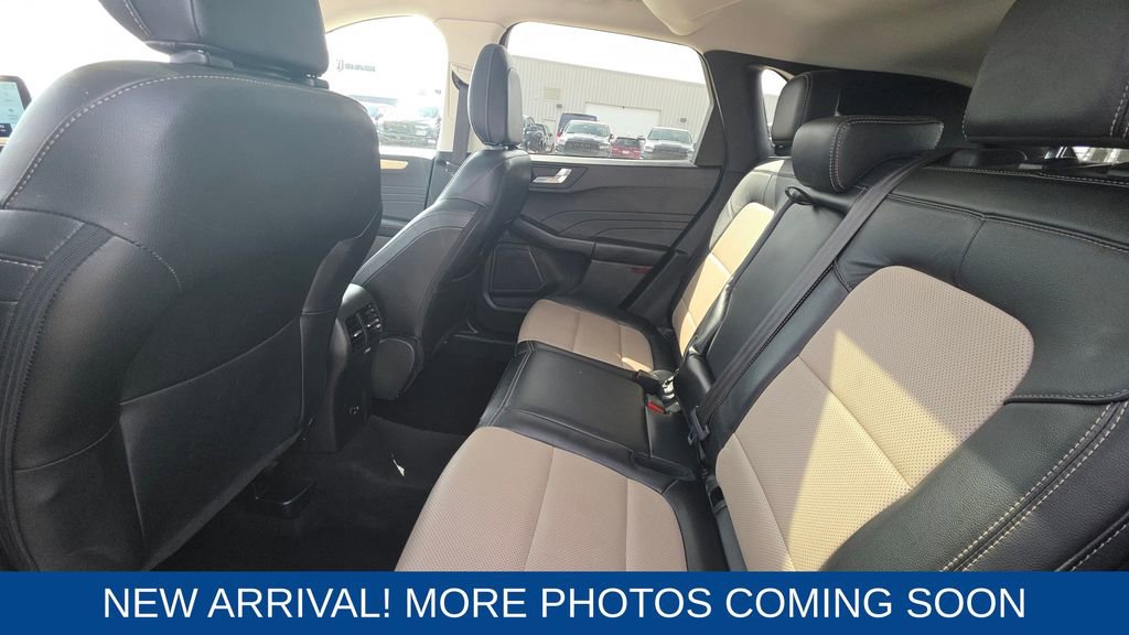 Used 2022 Ford Escape Titanium w/ Titanium Elite Package image 13
