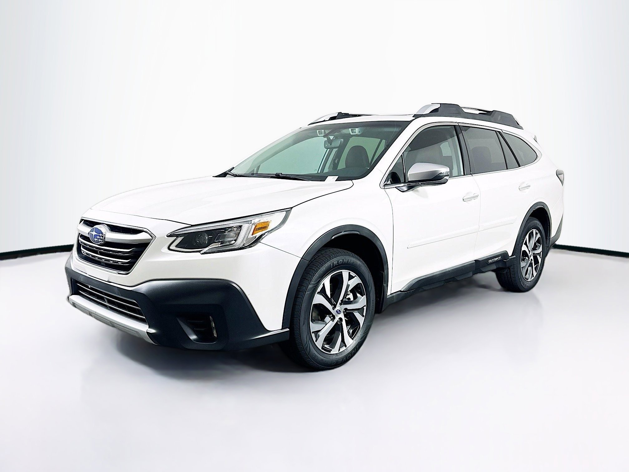 Used 2020 Subaru Outback Touring XT AWD/4WD image 3