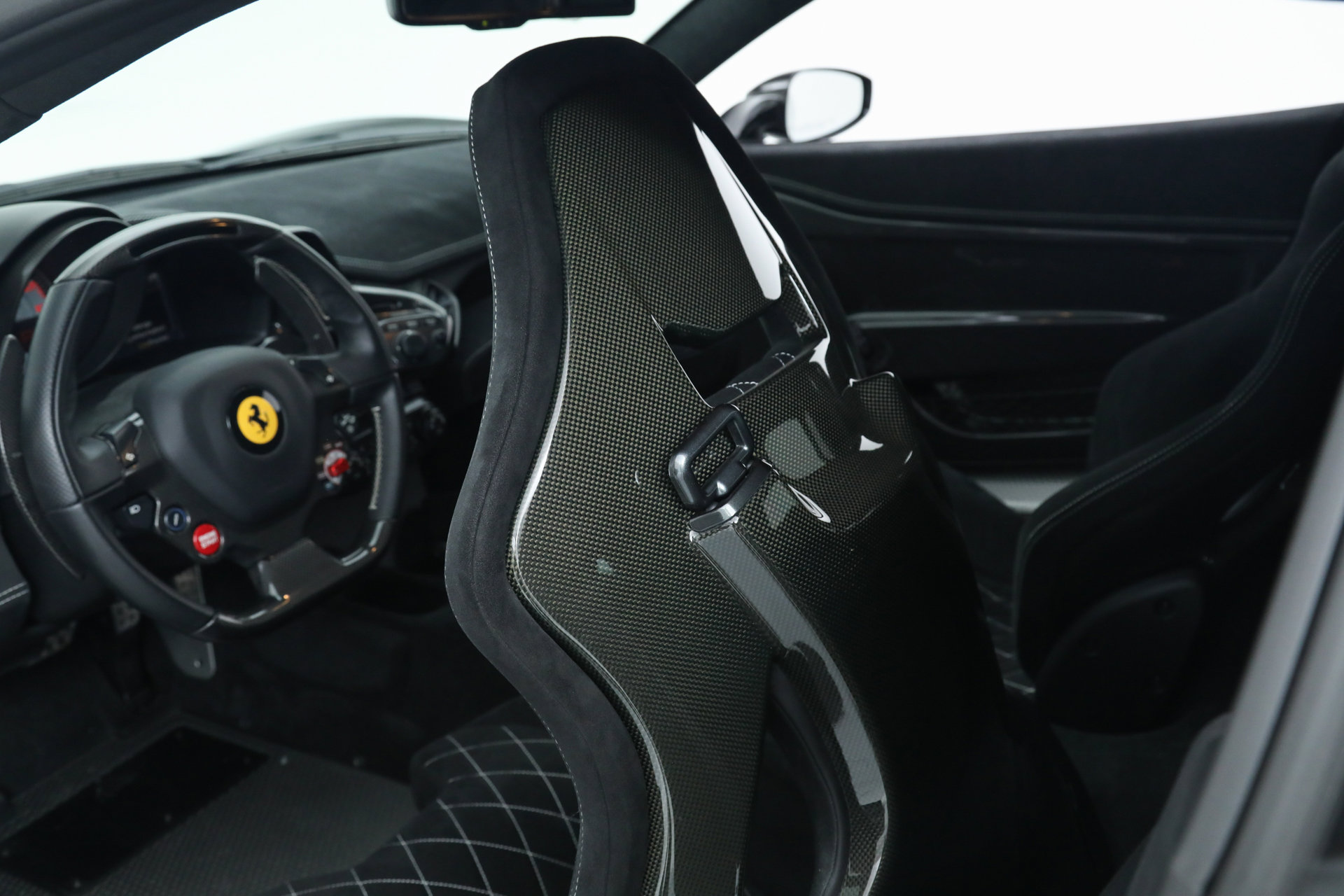 Certified 2015 Ferrari 458 Speciale Coupe RWD image 29