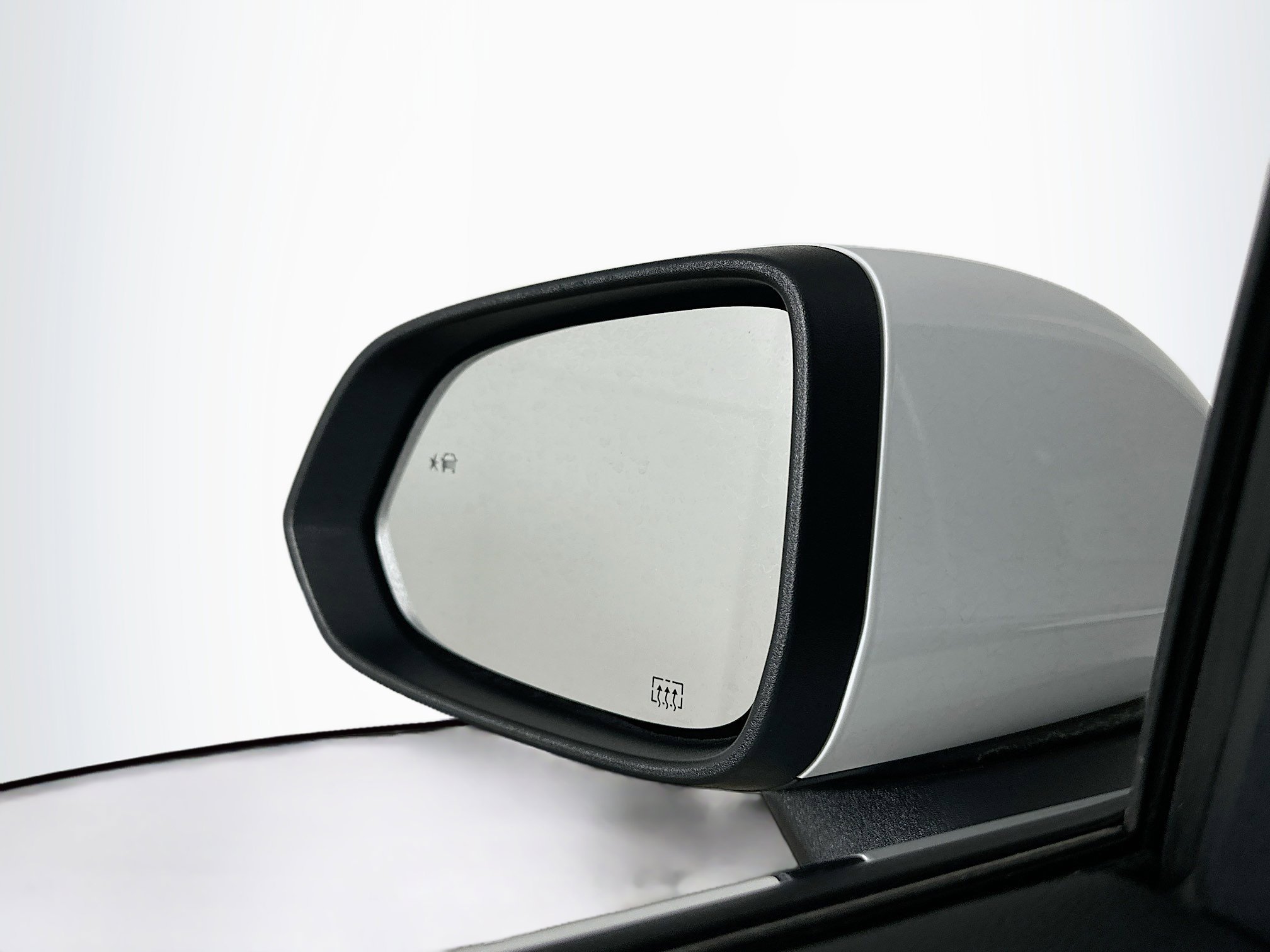 Used 2025 Chevrolet Equinox EV LT image 16