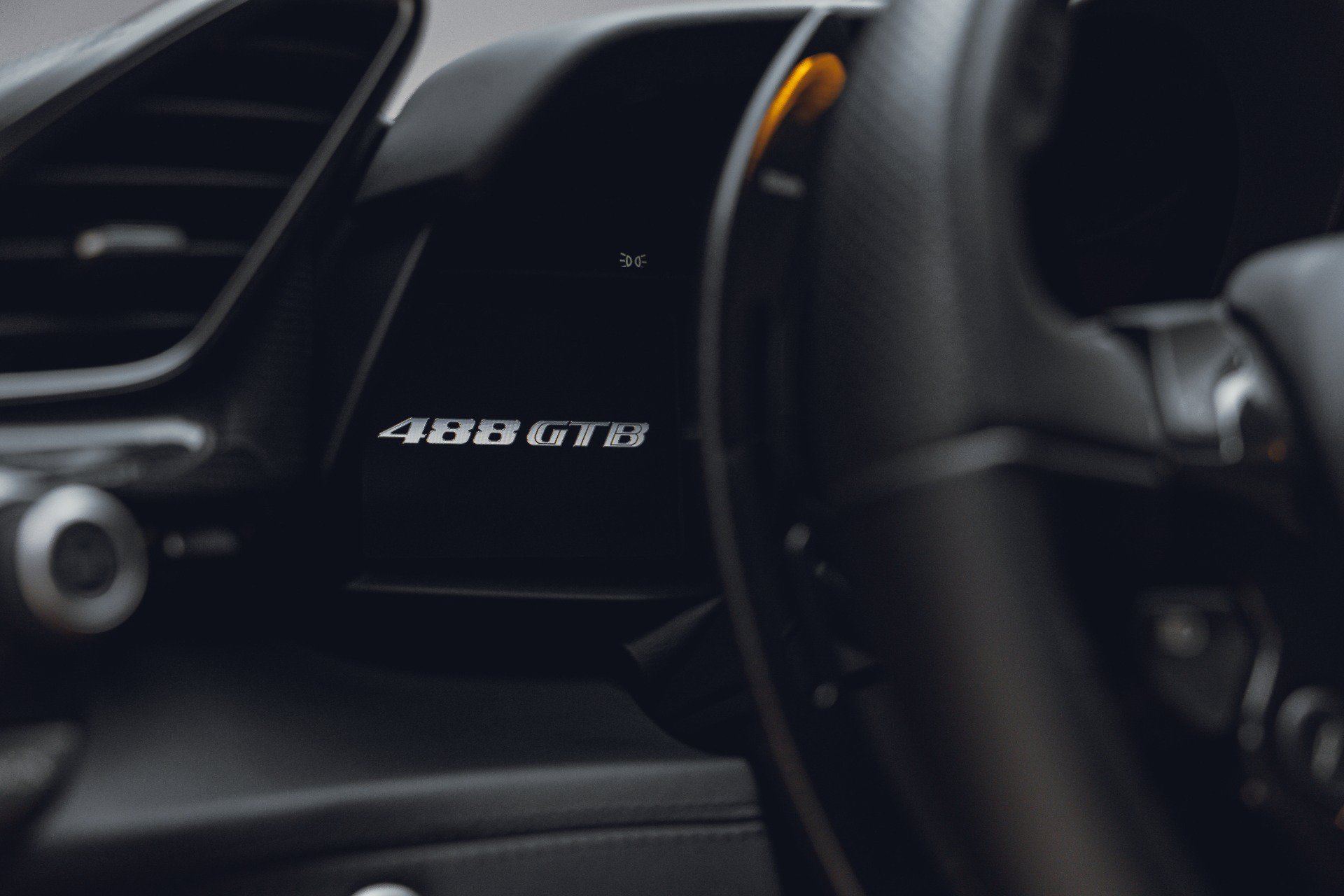 Used 2017 Ferrari 488 GTB RWD image 46