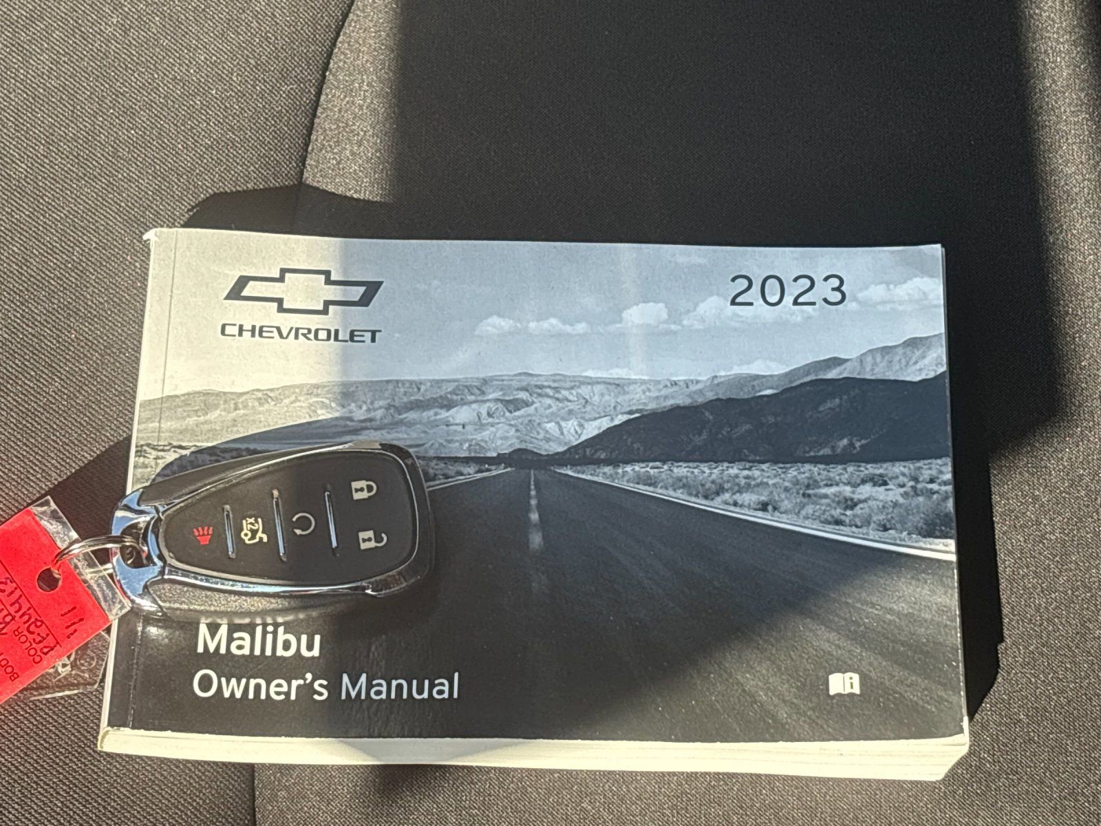 Used 2023 Chevrolet Malibu LT FWD image 9