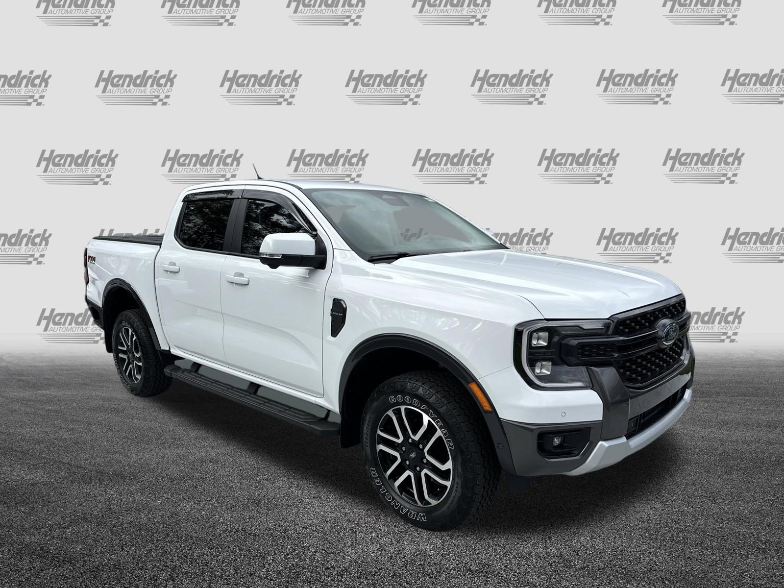 Used 2024 Ford Ranger Lariat w/ FX4 Off-Road Package image 2