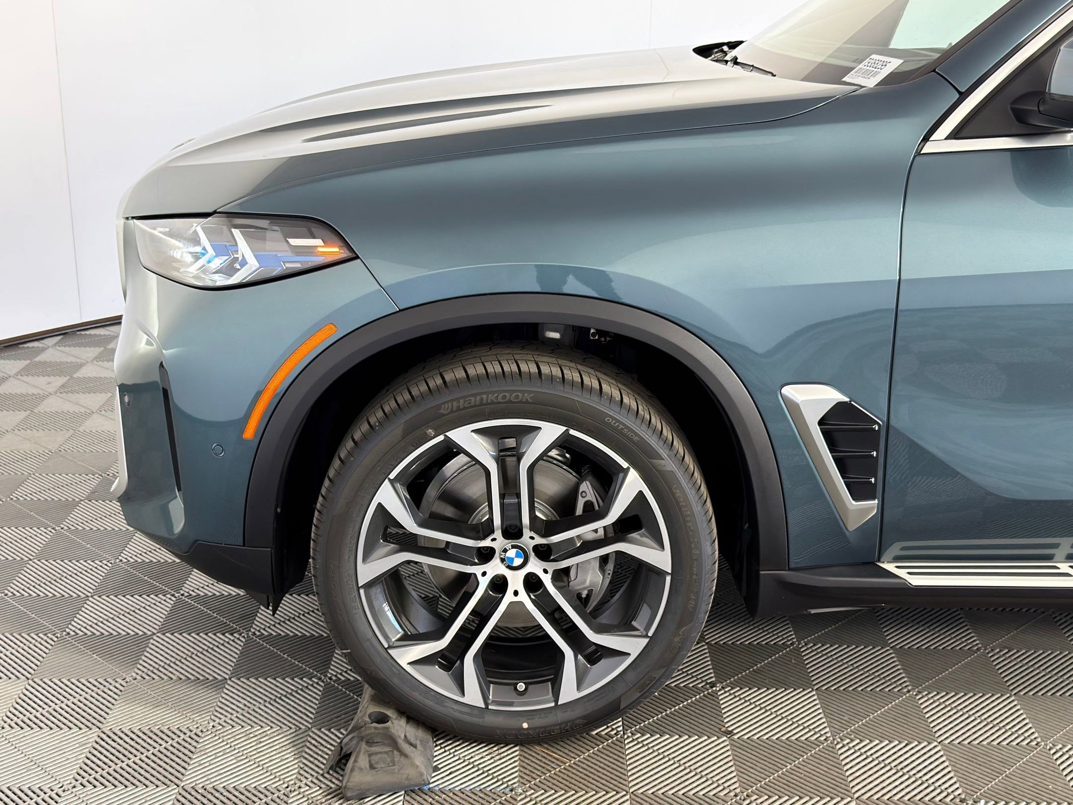 New 2026 BMW X5 sDrive40i image 10