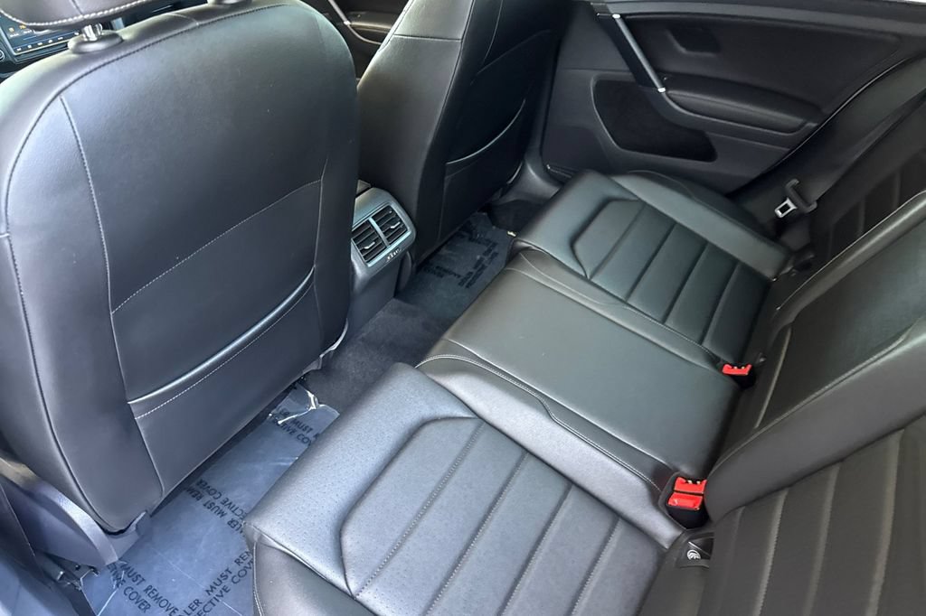 Used 2017 Volkswagen Golf SEL FWD image 10