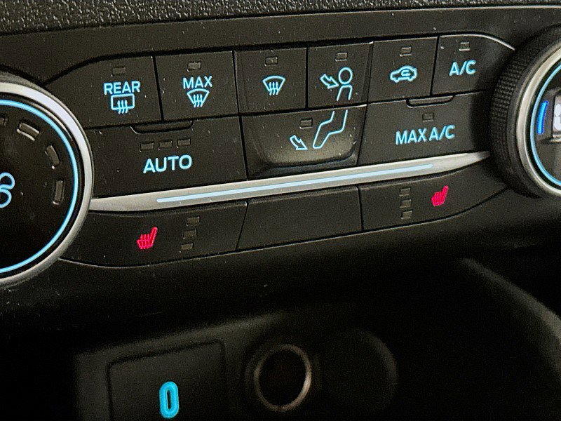 Used 2020 Ford Escape SE image 21