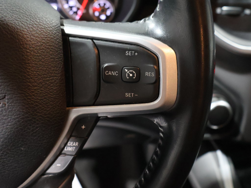 Used 2022 RAM 1500 Big Horn AWD/4WD image 39