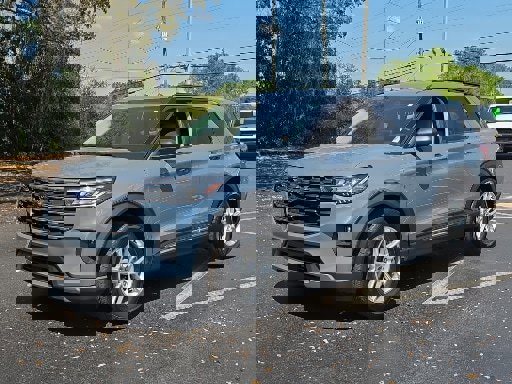 Used 2025 Ford Explorer Active w/ Active Comfort Package image 11