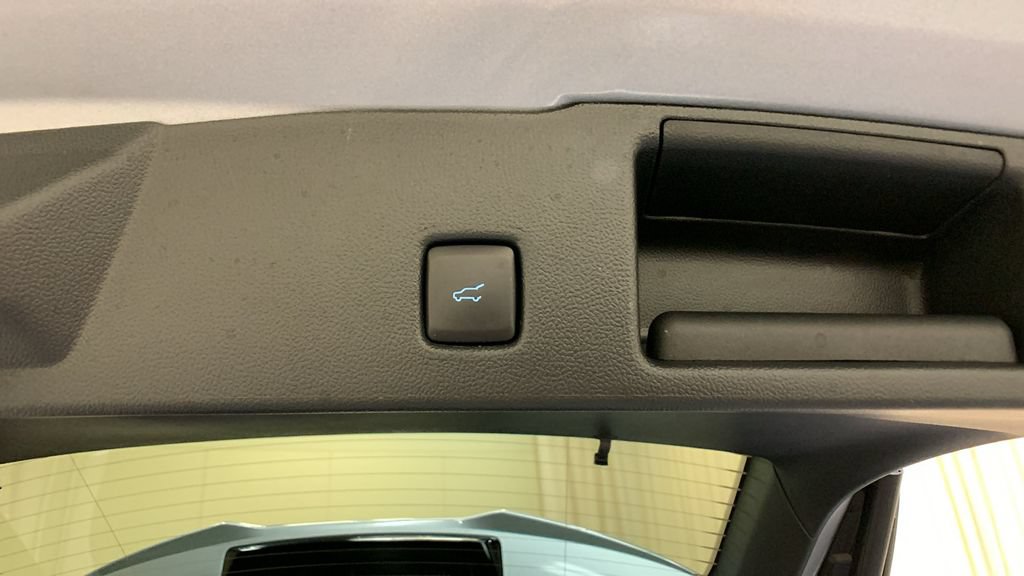 Used 2024 Ford Escape ST-Line w/ Tech Pack #1 AWD/4WD image 19