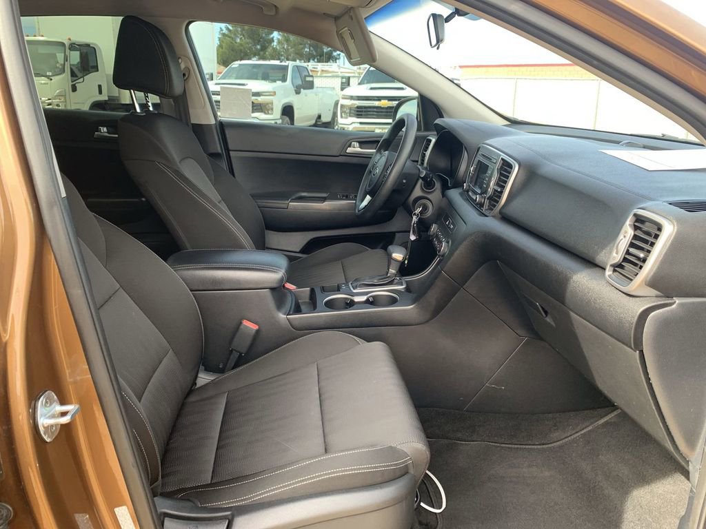 Used 2017 Kia Sportage LX image 26