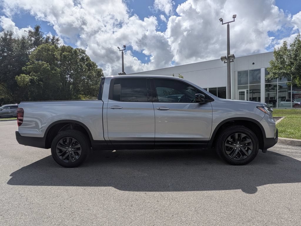 Certified 2024 Honda Ridgeline Sport image 3