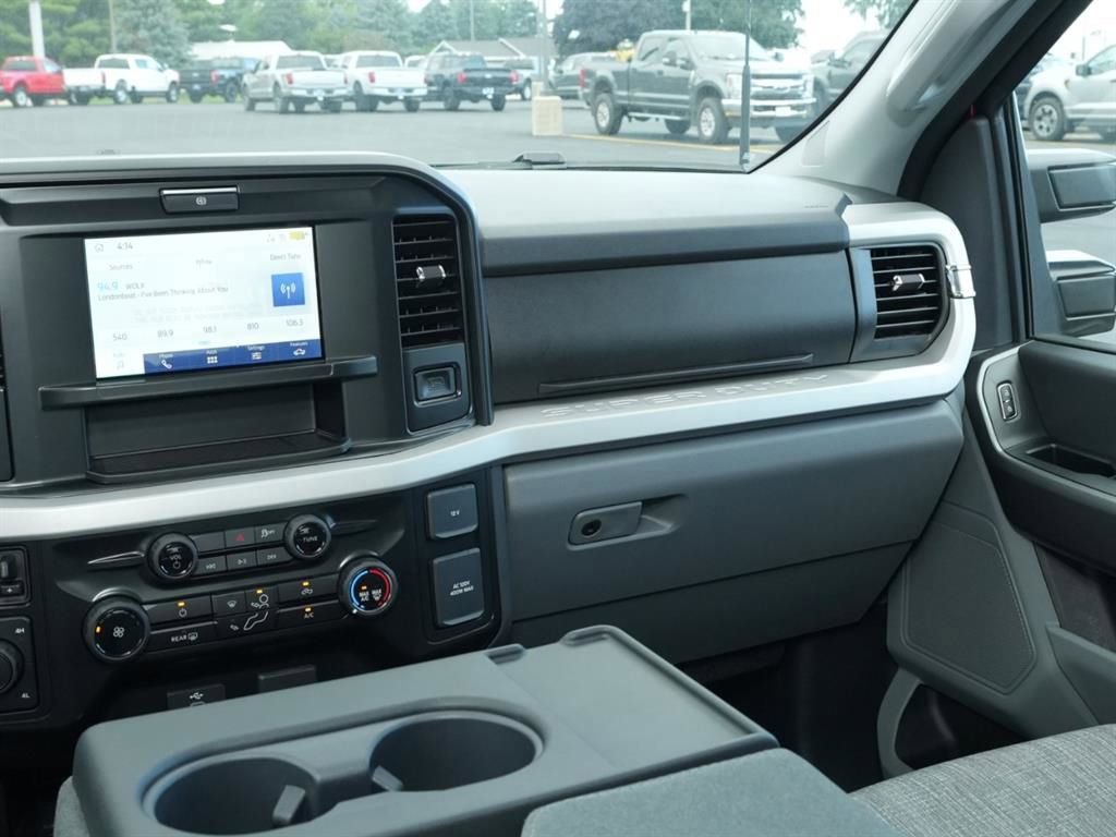 New 2026 Ford F350 XLT image 21