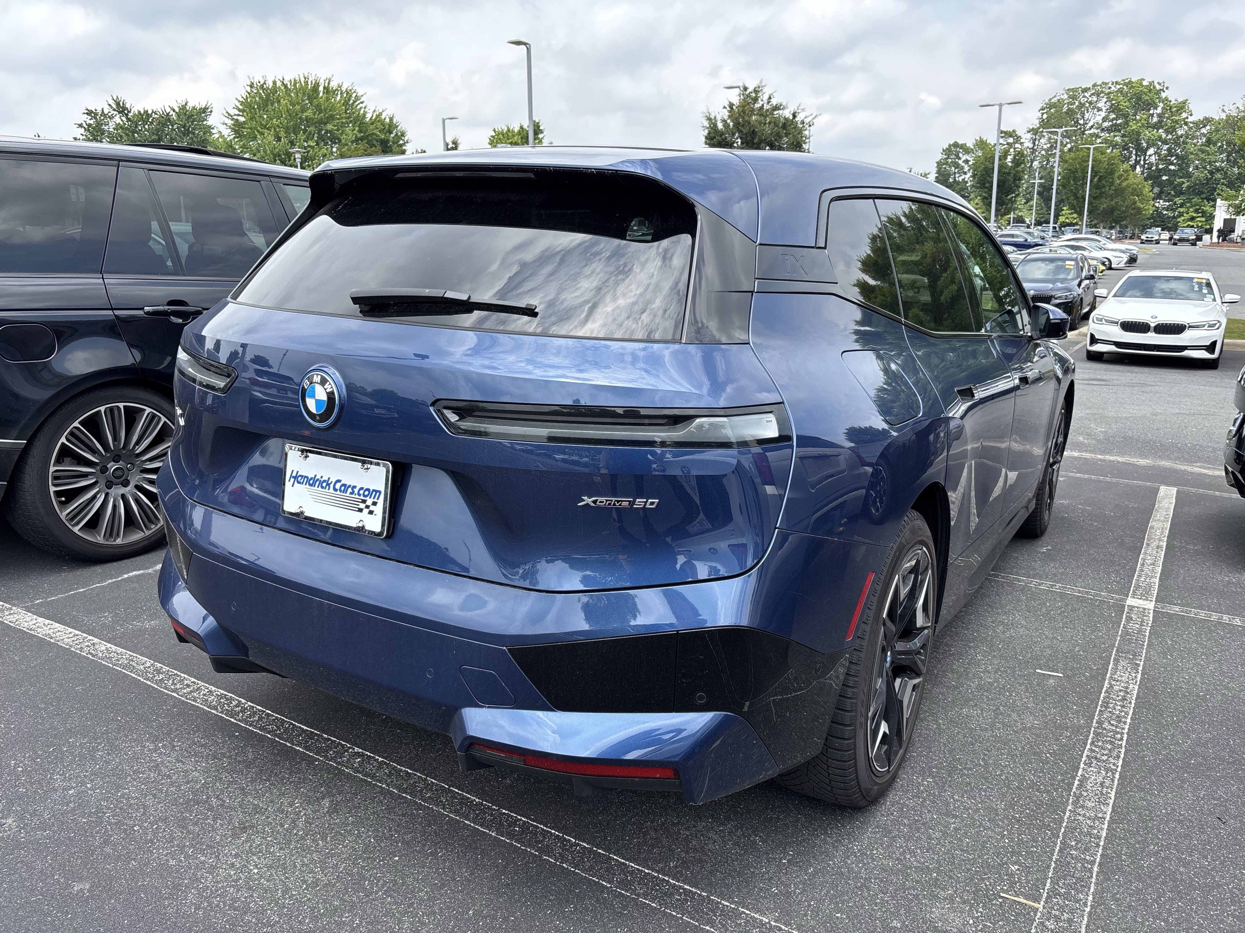 Certified 2024 BMW iX xDrive50 w/ Premium Package AWD/4WD image 24