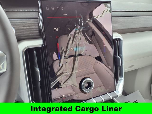 New 2026 GMC Acadia Denali w/ Super Cruise Package image 13