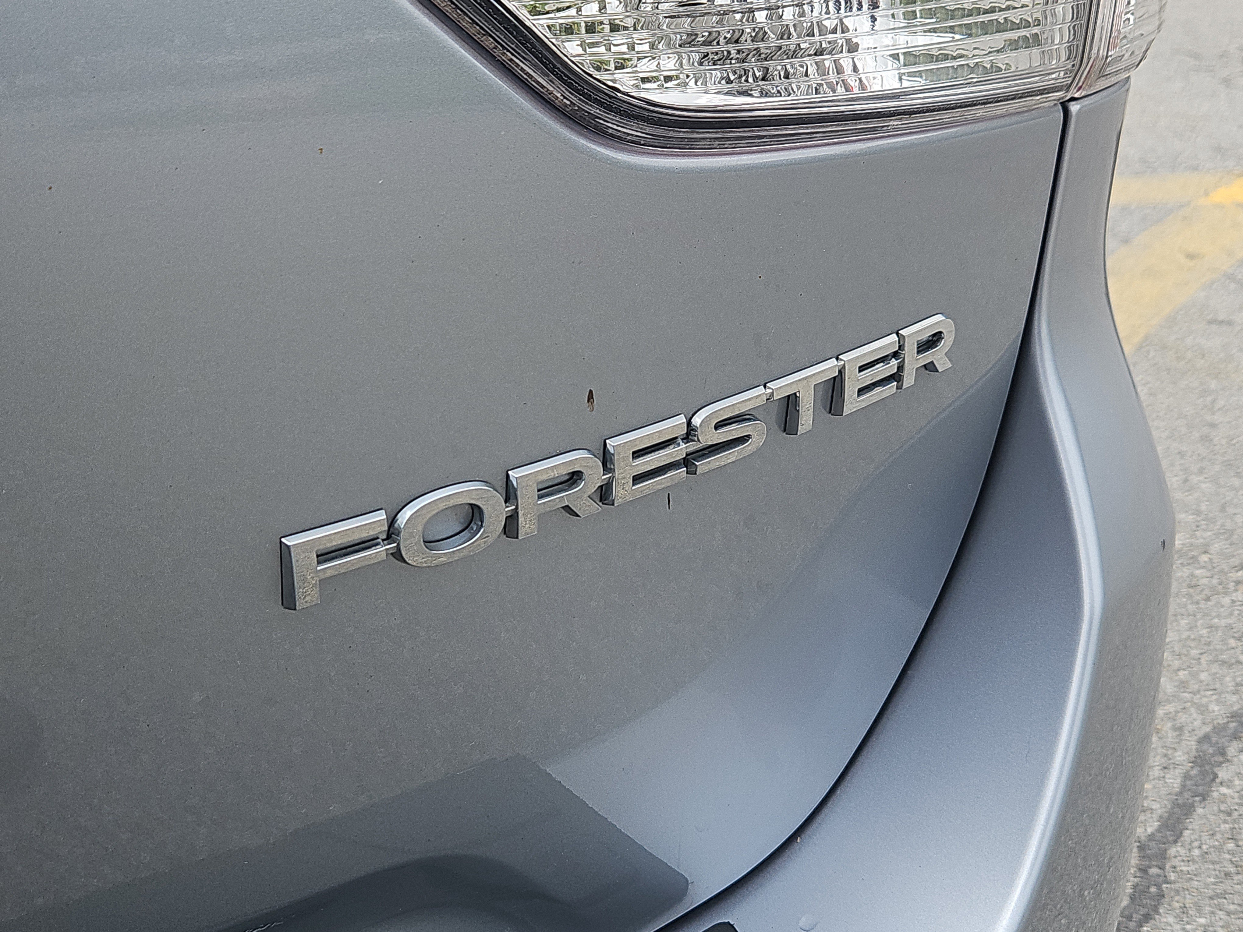 Used 2021 Subaru Forester Limited AWD/4WD image 8